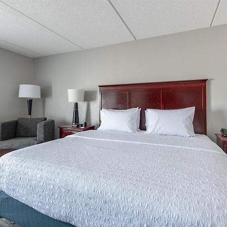 Hampton Inn Newport News-Yorktown Exteriör bild