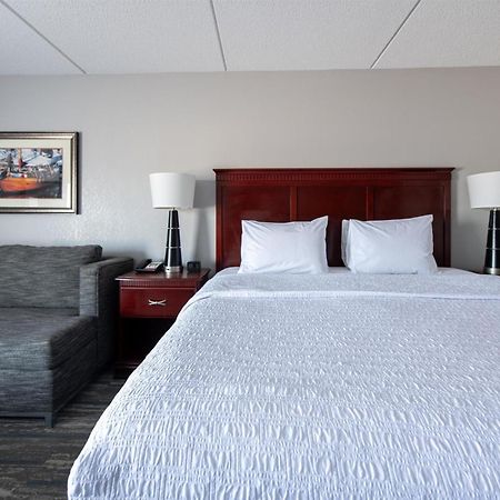 Hampton Inn Newport News-Yorktown Exteriör bild