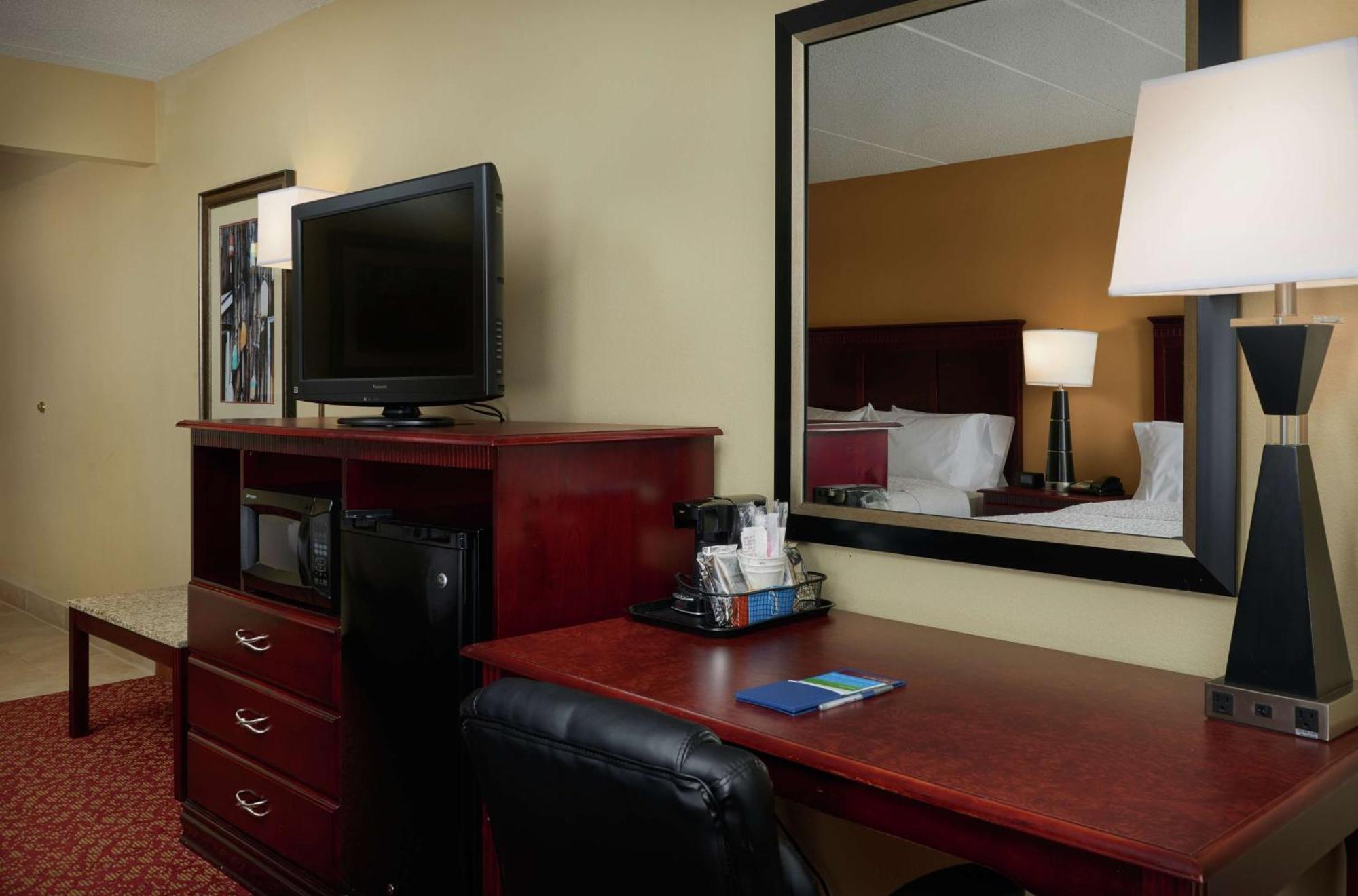 Hampton Inn Newport News-Yorktown Exteriör bild