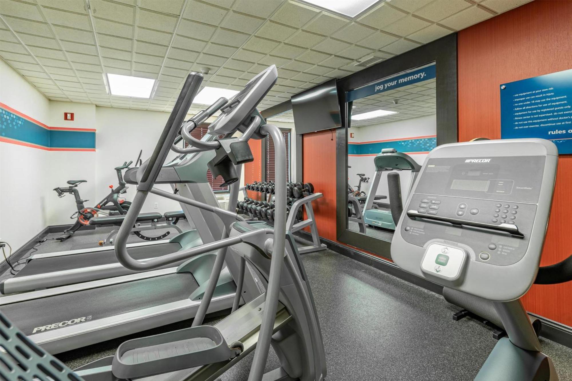 Hampton Inn Newport News-Yorktown Exteriör bild