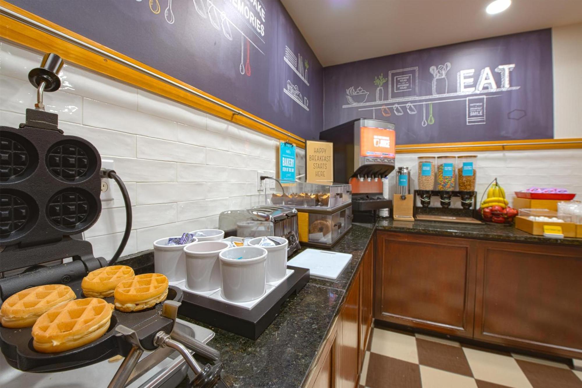 Hampton Inn Newport News-Yorktown Exteriör bild